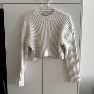 Zara Women's Cream Ribbed Crew Neck Sweater